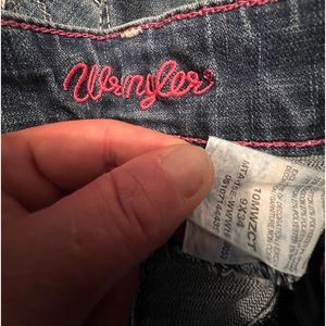 Women’s Wrangler Boot Cut Jeans Size 9 X 34